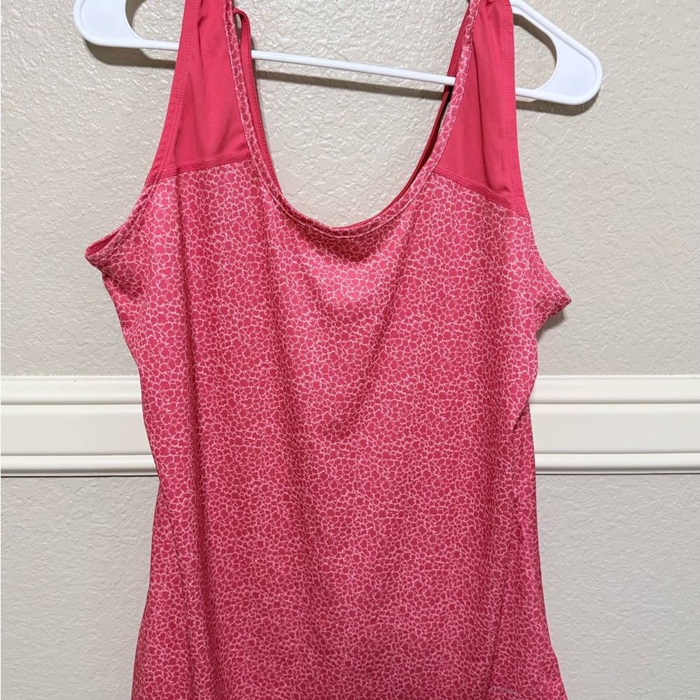 Women's Pink Sleeveless Top